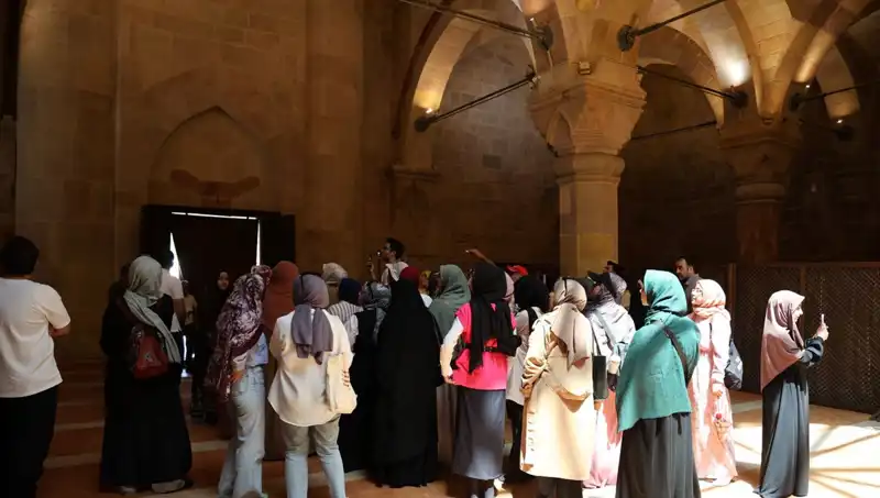 Dilleri Kısır, Kalemleri Kırık Bırakan Ülke: Yine Bir İlk Yaşandı!