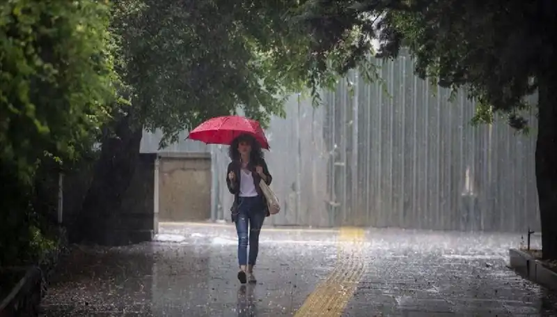 Meteoroloji 13 İl İçin Sağanak Uyarısı Yaptı: Hangi Bölgeler Etkilenecek?