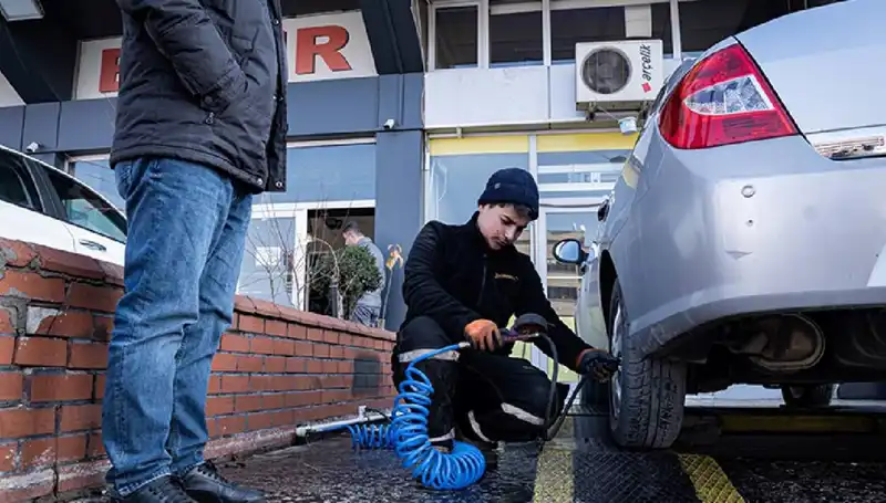 Hatalı Lastik Basıncı Kazalara Davetiye Çıkarıyor: Şok Edici Raporlar