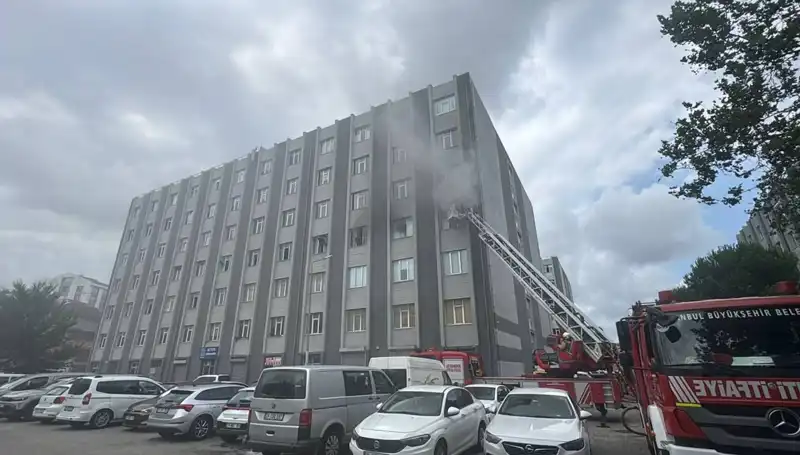 Çorap İmalathanesinde Yangın: İş Yerinin Gözleri Önünde Korkunç Manzara!