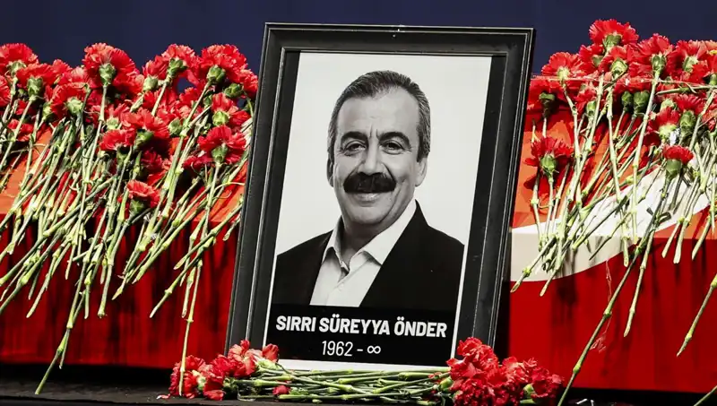 Meclis’te Sırrı Süreyya Önder Anması: Hatıralar ve Etkileri Yeniden Gündemde