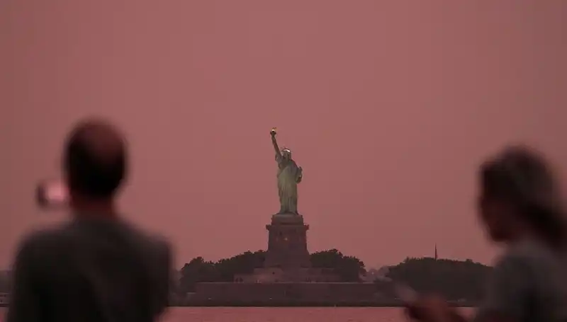 Kanada Yangınlarının Dumanı New York’a Ulaştı: Sağlık Tehditleri Hakkında Bilmeniz Gerekenler