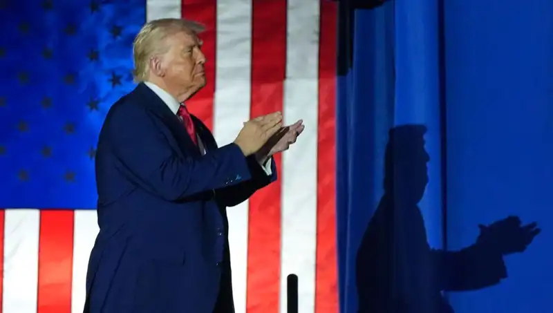 Trump 100 Günde 100 Yılın En Büyük Değişimini Gerçekleştirdiğini Açıkladı