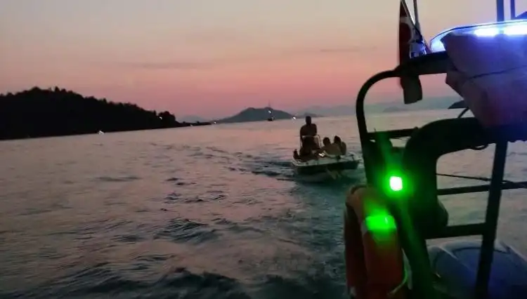 Fethiye Açıklarında Sürüklenen Teknedeki 4 Kişinin Kurtuluşu Hayat Kurtardı