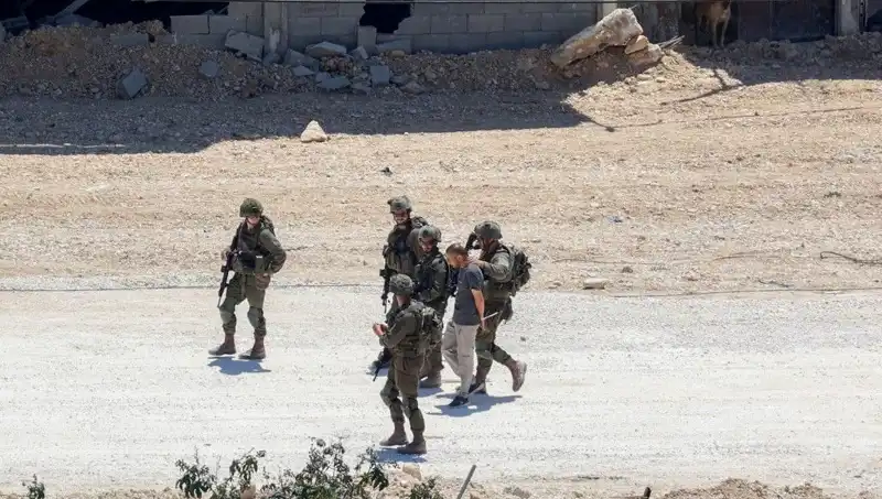 İsrail Ordusu Kapıları Kapattı: Acil Durumdaki Ambulansın Dramı