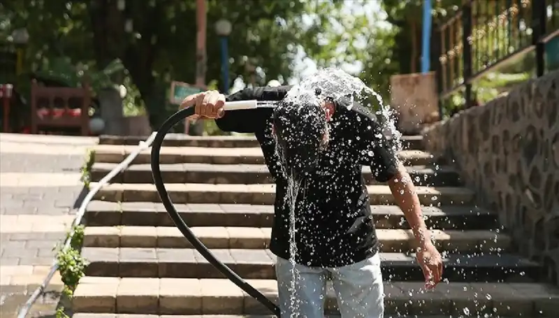Hafta Sonu Sıcaklıklar Rekor Kıracak, Dikkat Edin!