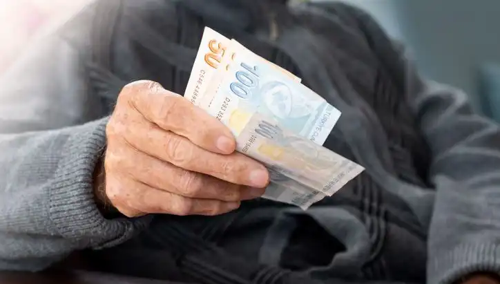 Emekli İkramiyelerine Yenilik: 4 Bin TL Olan Teklif Genel Kurul'a Sunulacak