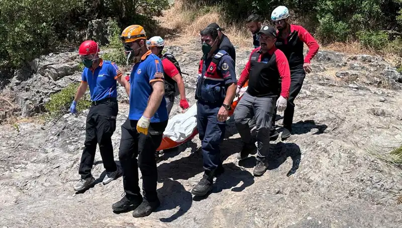 Kayalıklar Arasında Gizemli Bir Ölüm: Gerçek Olayın Ardındaki Sır Ne?