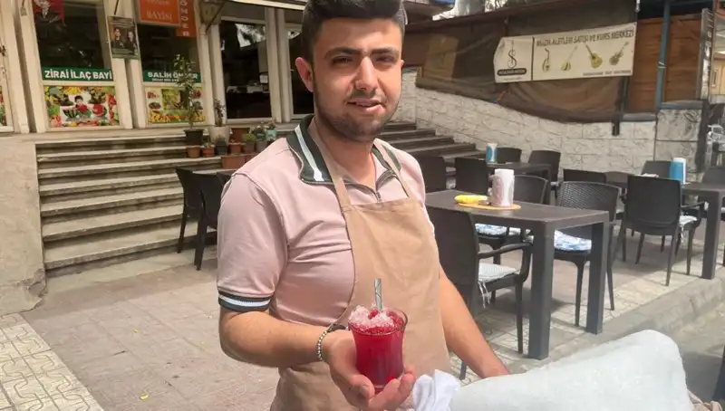 Dağların Zirvesindeki Kar, Haziran Sıcaklarında Eşsiz Bir Serinlik Sunuyor