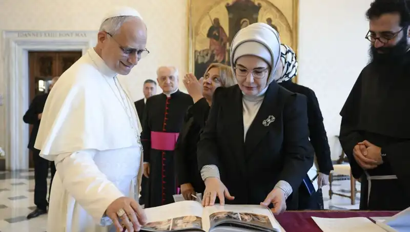 Emine Erdoğan ve Papa Leo'nun Buluşması: Gazze için Ne Anlam İfade Ediyor?