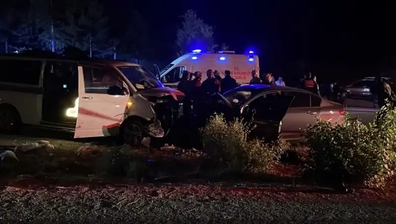 Ters Yön Faciası: Kafa Kafa Çarpışmada Feci Sonuçlar!