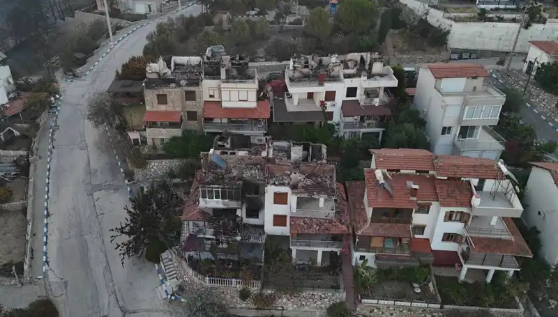 Orman Yangınları Alarm Veriyor: Birçok Ev Kullanılamaz Hale Geldi!