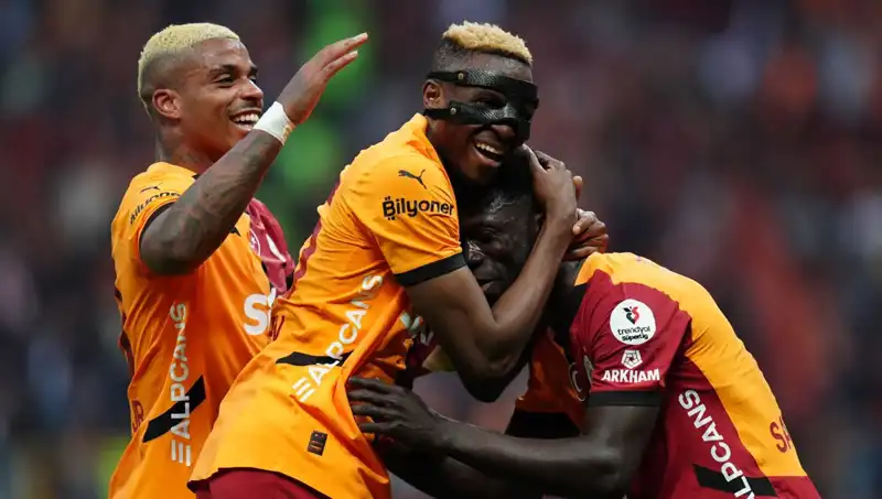 Lemina: "Osimhen'in Kararına Saygı Duyulmalı" Açıklaması Futbolda İletişim Üzerine