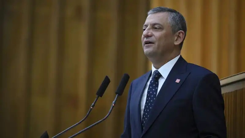 Özel'den CHP Kurultay Davasına Sert Tepki: Partideki Kriz Büyüyor