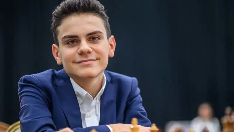 17 Yaşında Tarih Yazdı: Türkiye’nin İlk Dünya Şampiyonunu Yenen Genç Sporcu