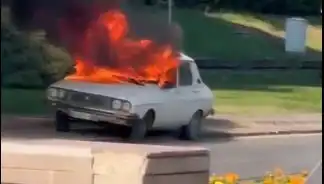 Meclis Önünde Beyaz Toros Yangını: Protesto ve ÖTV İndirimi Talepleri