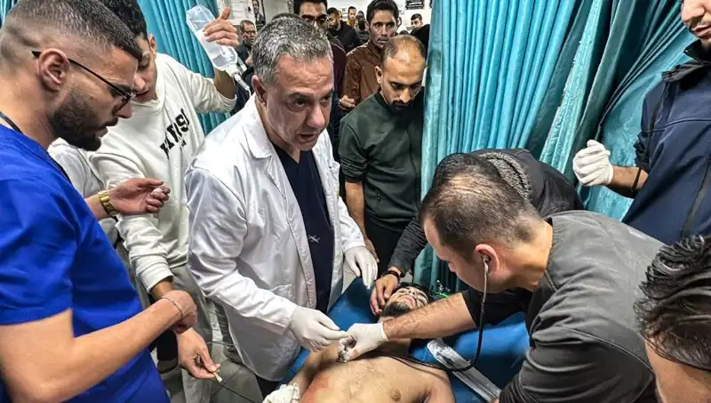 İsrail, Alıkoyduğu Filistinli Hastane Müdürünü Çürümeye Terk Ediyor!