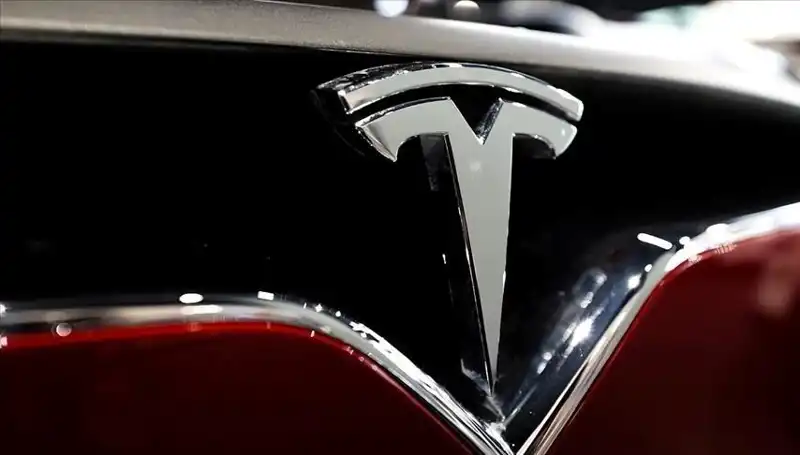 Tesla’da Karışıklık: Ucuz Model ve FSD Beklentileri Üzerine Tartışmalar Kızışıyor