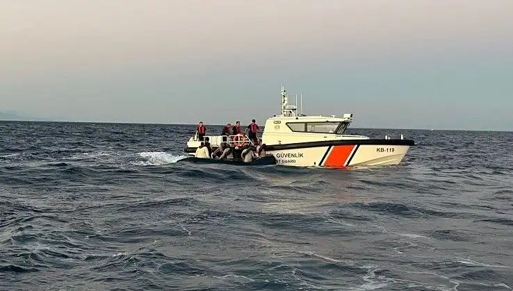 Ayvacık Açıklarında 17 Göçmen Kurtarıldı: Dramın Perde Arkası Nedir?