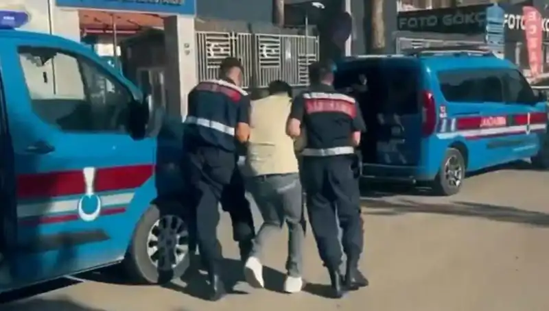 10 İlde Süper Operasyon: 5 Suç Örgütüne Dev Gözaltı!