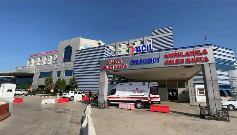 Zehirli Tavuk Skandalı: 225 İşçi Taburcu Oldu, Uzmanlardan Uyarılar Geldi