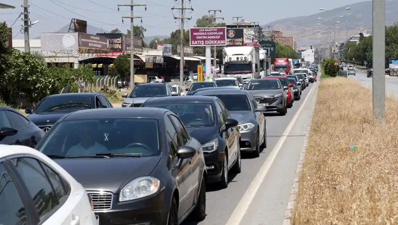 Türkiye’nin Eşsiz Manzarasında 60 Kilometrelik Araç Kuyruğu: Aydın'dan Muğla'ya