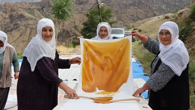 Yaz Aylarında Un Kullanarak Hazırlanan Geleneksel Lezzet: Sağlıklı ve Besleyici