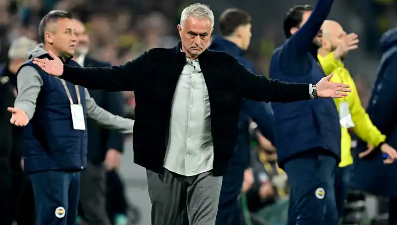 Mourinho'ya Gelen Tepkiler: "Modası Çoktan Geçmiş Biri"