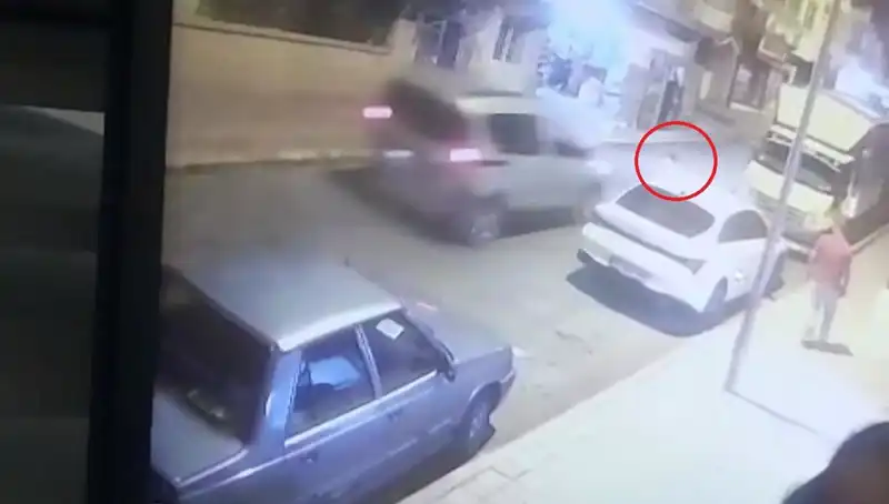 Yola Fırlayan Çocuğa Hafif Ticari Araç Çarptı: Olayın Detayları ve Sonrası