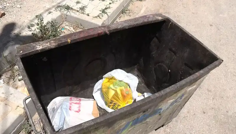 Evde Doğum Yapıp Bebeğini Çöpe Attı: Toplum Şokta!