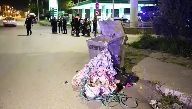 Çöp Konteynerine Bebeğini Attığı Gerekçesiyle Anne Tutuklandı