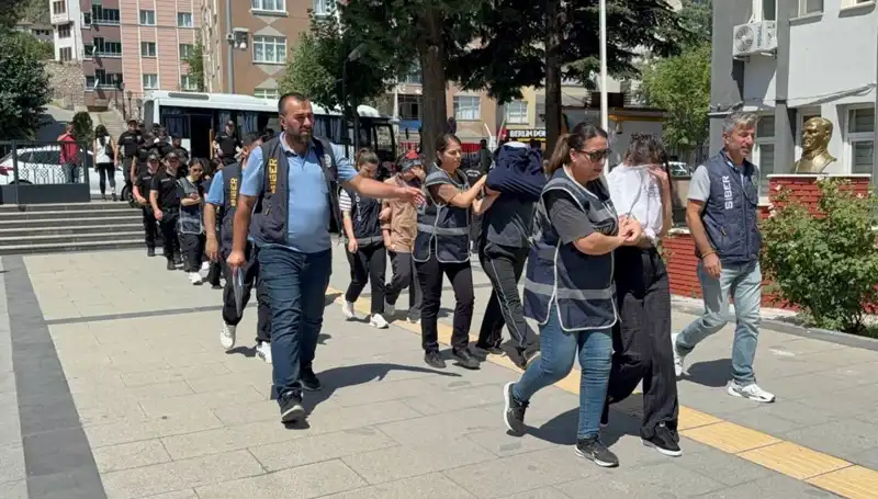 Türkiye'de 12 İlde Yasa Dışı Bahis Operasyonu: 21 Kişi Tutuklandı