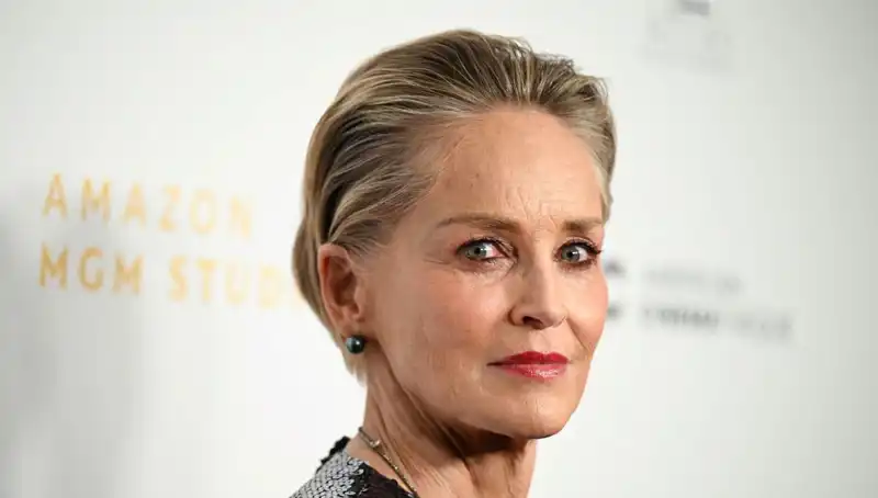 Sharon Stone, Kayıp Anne Acısını Sosyal Medya Üzerinden Paylaştı