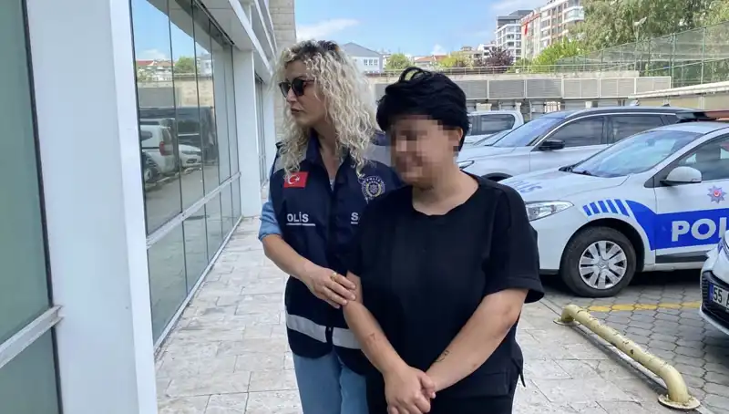 Annesini 11 Yerinden Bıçaklayarak Şok Eden Genç: Olayın Ardındaki Sebepler Neler?