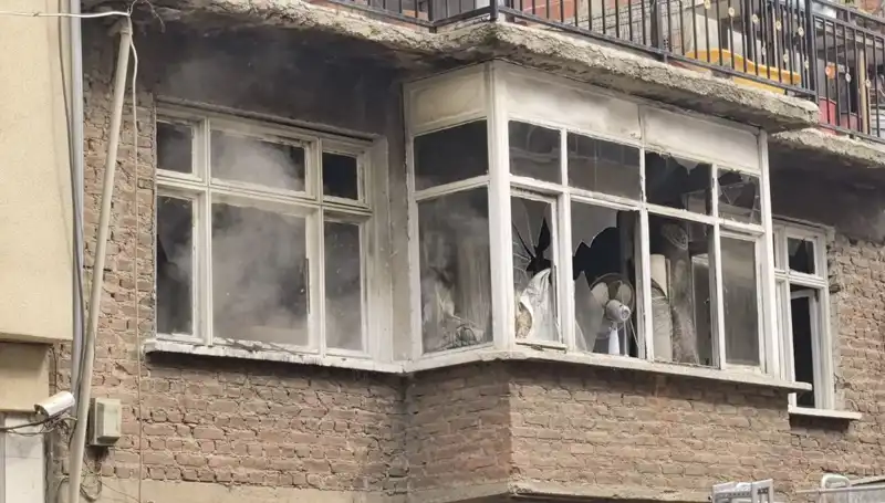 Bursa'da Alevlere Teslim Olan 2 Katlı Evde Yangın Cağrıcısı Nedenleri