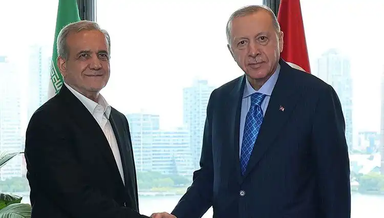 Cumhurbaşkanı Erdoğan, Barış Diplomasi Adımlarıyla Dikkat Çekiyor