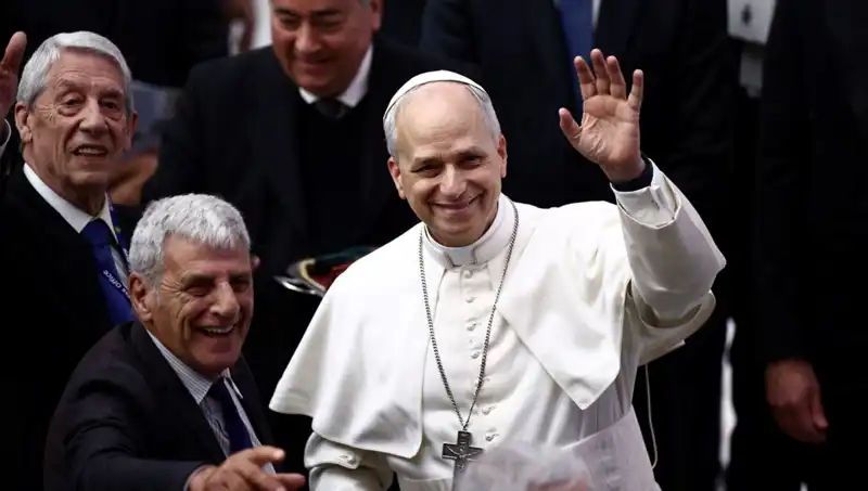 Papa Leo'nun Soyadındaki Aşk Hikayesinin Sırları