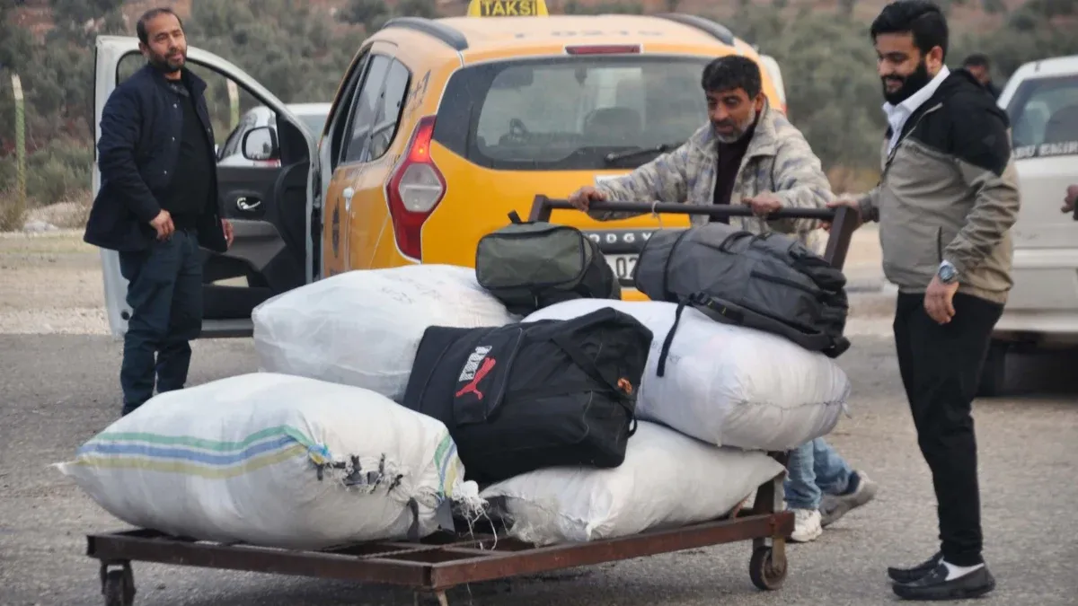 Suriyelilerin Ülkelerine Geçişleri Devam Ediyor
