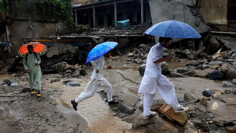 Pakistan’da Sel Felaketi: DSÖ’den Acil Tıbbi Malzeme Yardımı