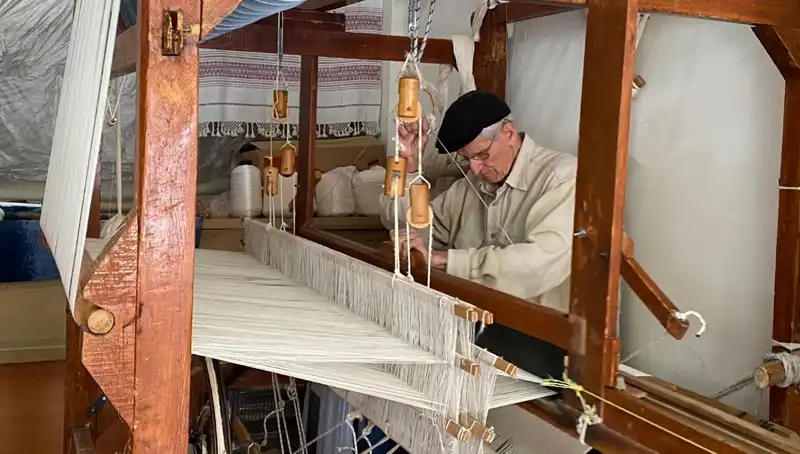 62 Yıldır İpleri Sanata Dönüştüren Usta: Mesleğine Aşk ile Bağlı