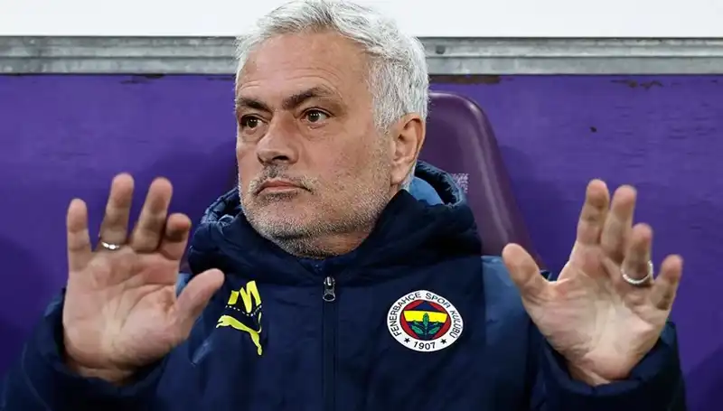 Beşiktaş'a Transfer Olması Bekleniyordu: Mourinho İzin Vermedi!